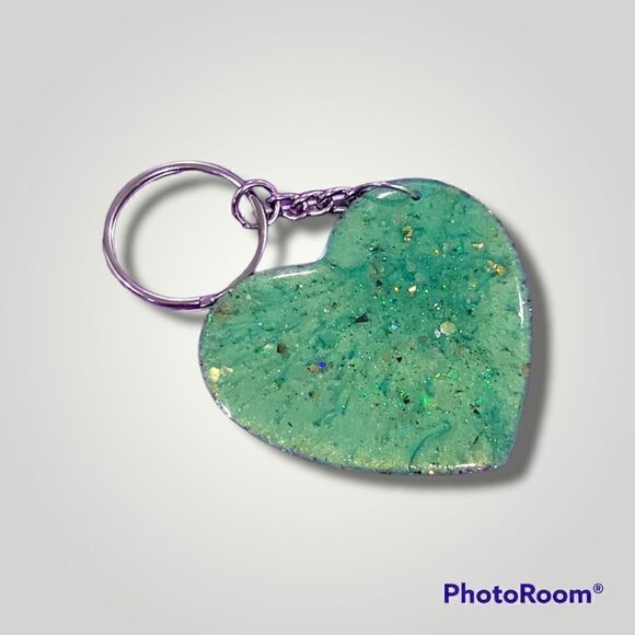 Luna Vexa Green Glitter Heart Keychain - Picture 12 of 16
